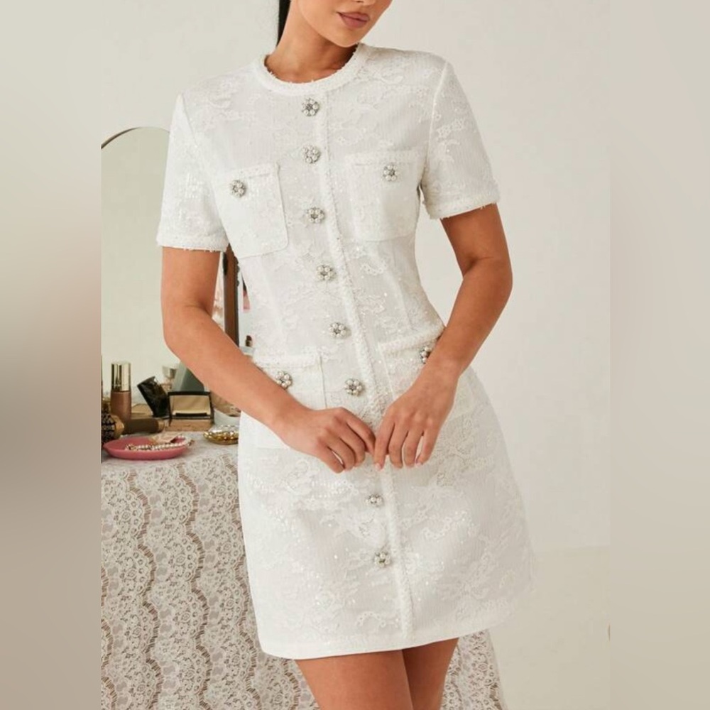 Elegant White Mini Dress